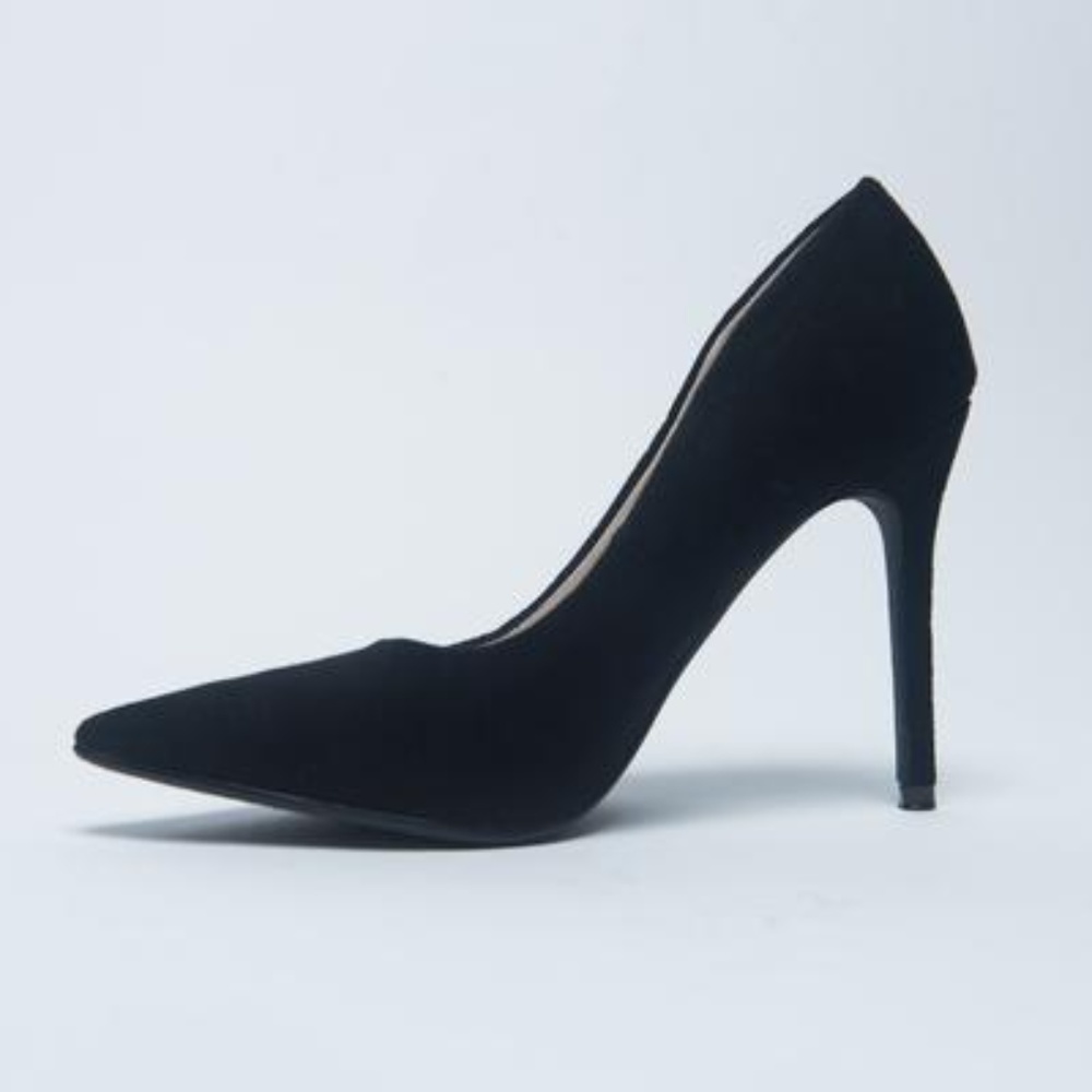 DARIANN - Classic Black Pump